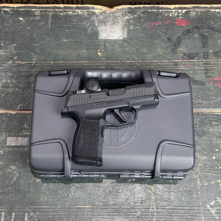 Sig Sauer P365X w/ Romeo-X 9mm